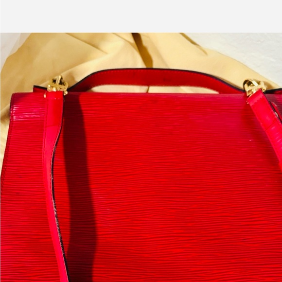 Louis Vuitton Red Vintage Monceeau Epi Leather bag. Pristine condition - Picture 2 of 7